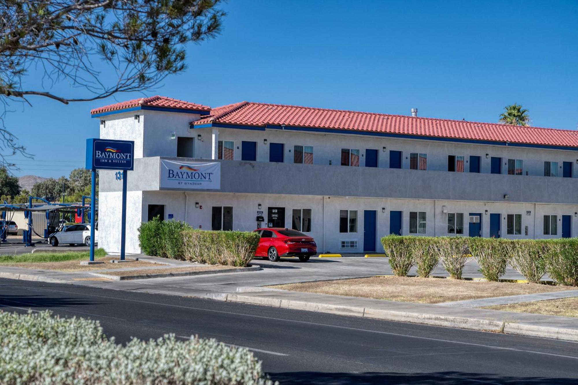 Baymont By Wyndham Ridgecrest Motel Exterior photo